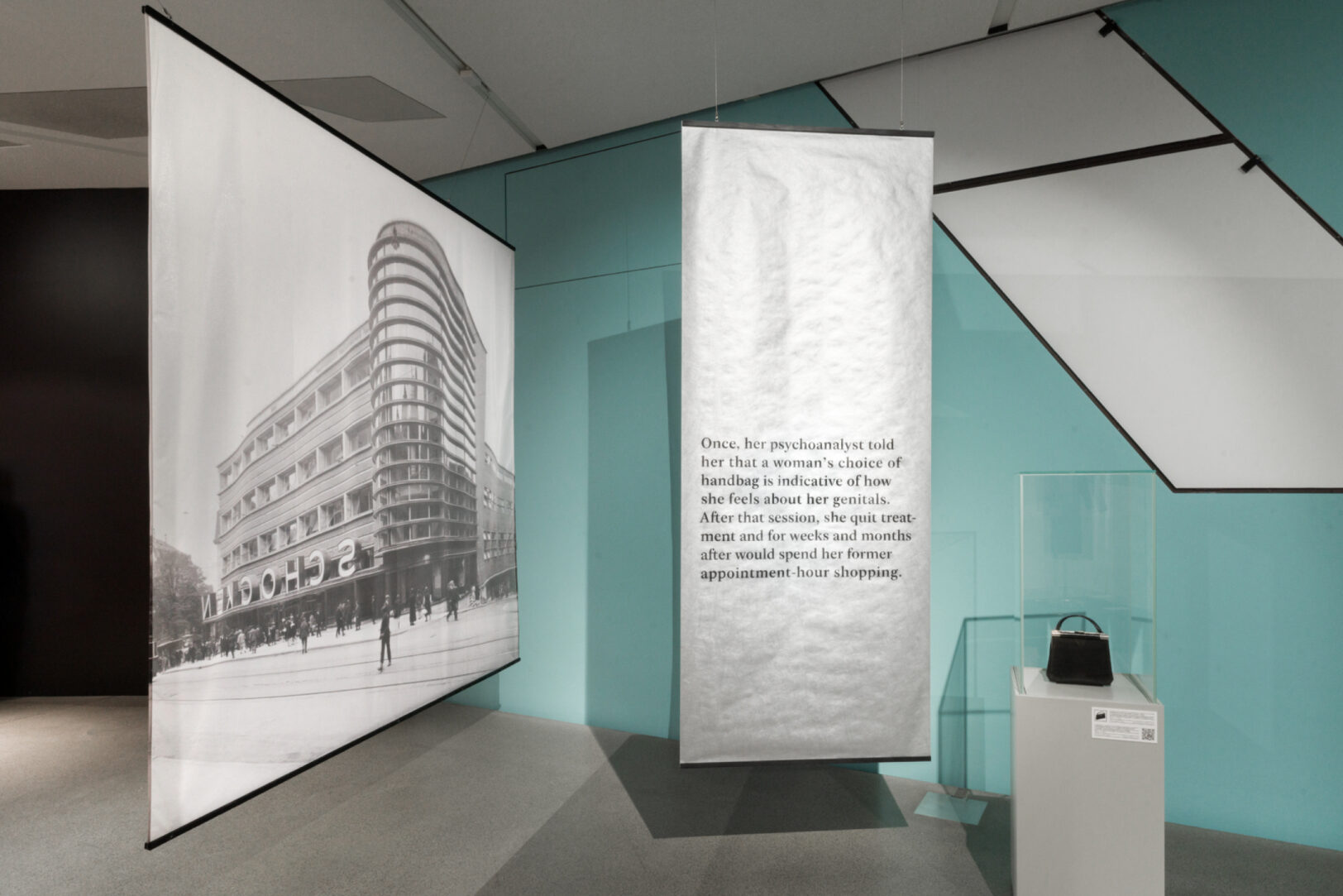 https://e-o-t.de/wordpress/wp-content/uploads/2025/06/Eot-Exhibition_Schocken_09.jpg